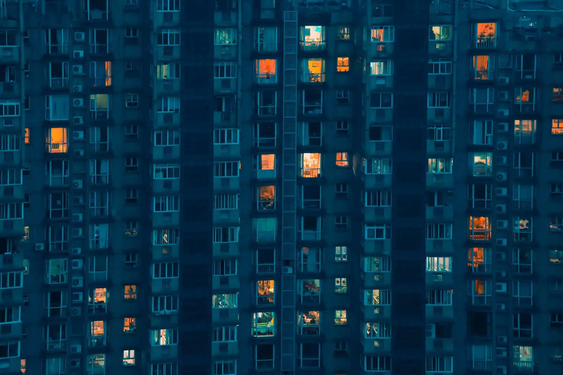高层建筑夜景照明方案设计流程与光效控制技术解析正文配图 1