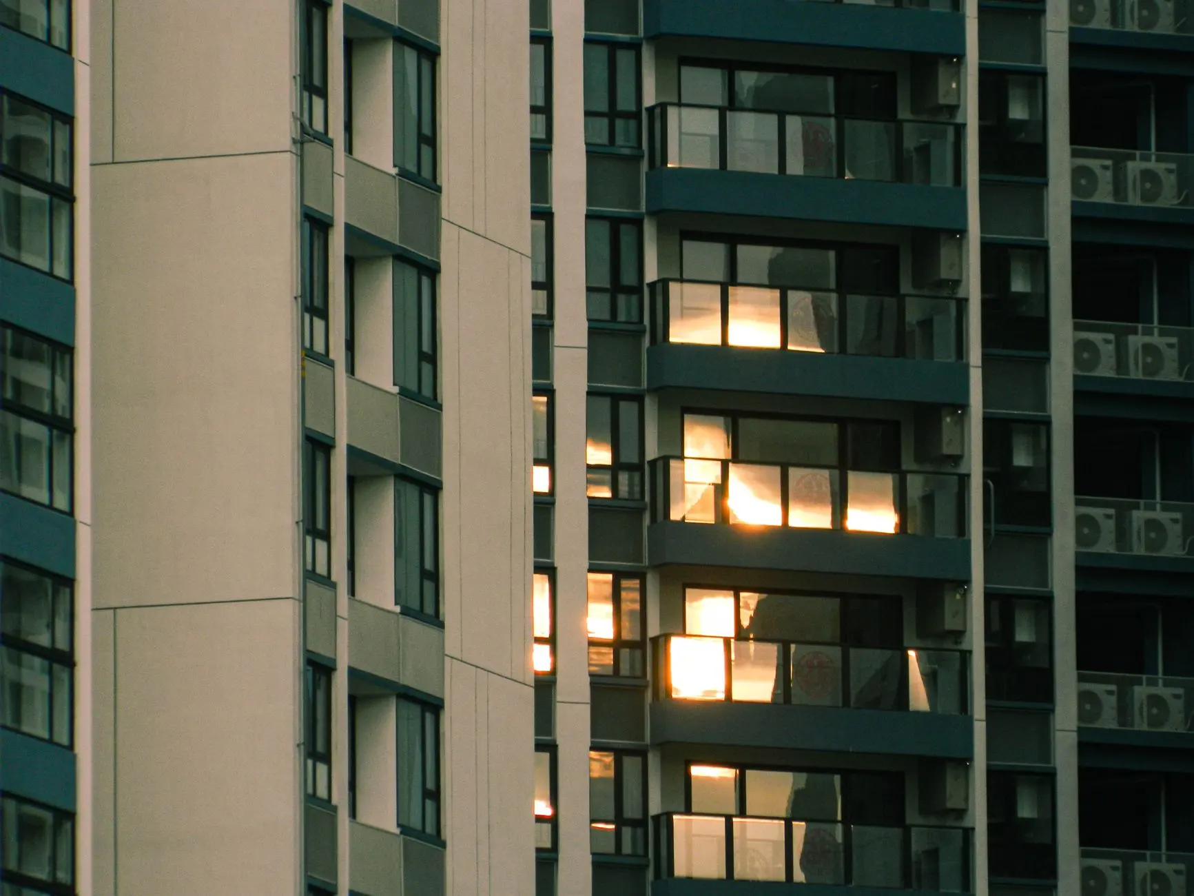 高层商业建筑夜景照明方案：LED洗墙灯应用案例分析正文配图 1
