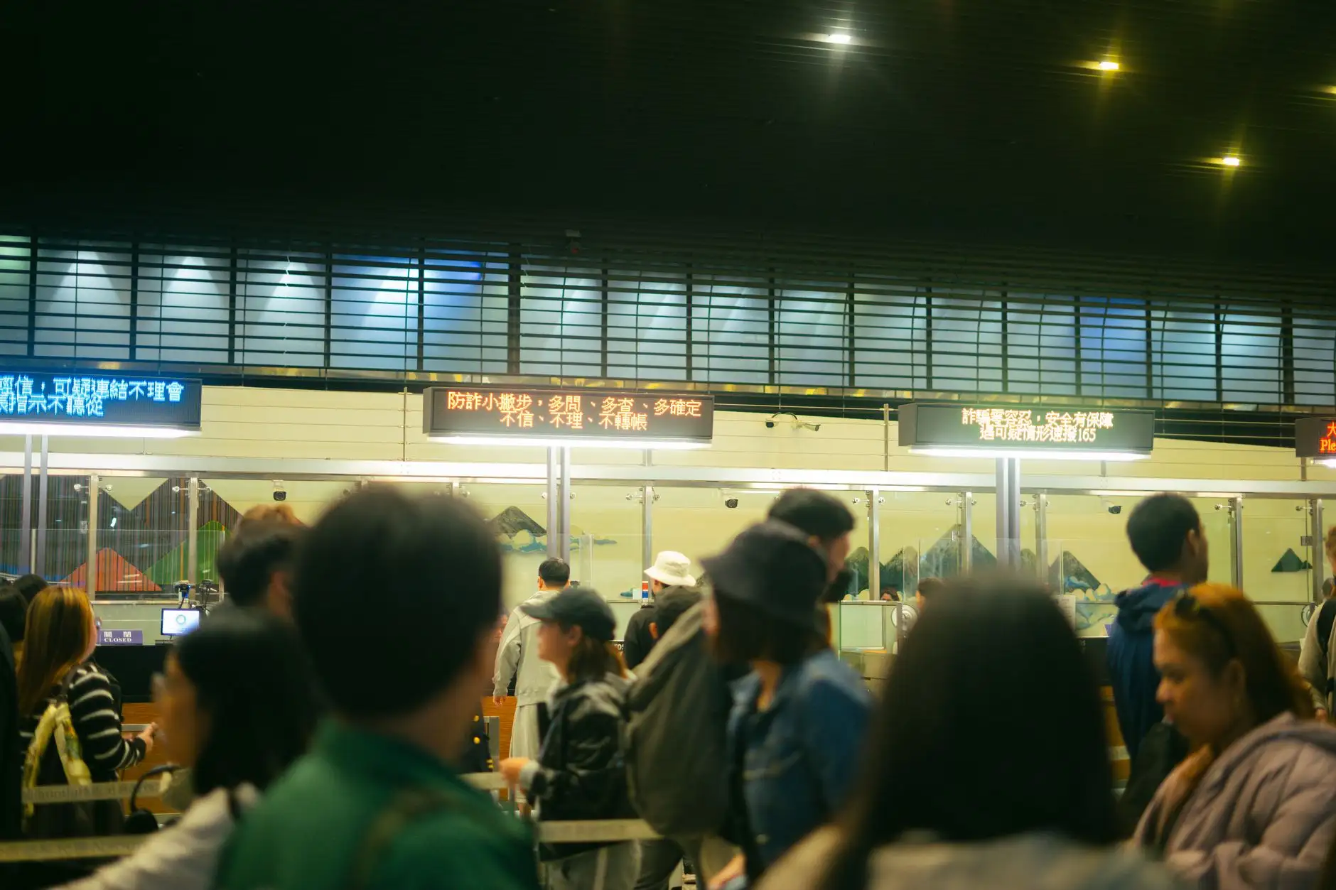 建筑亮化LED洗墙灯与点光源产品技术参数对比分析