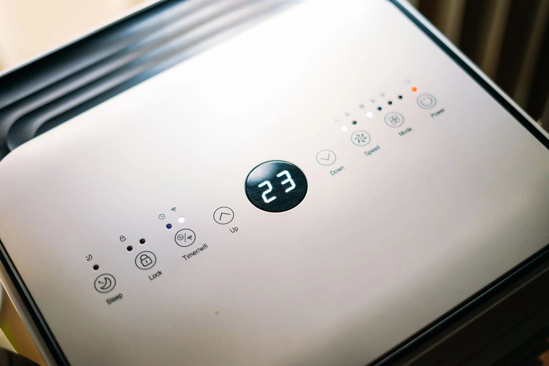 杭州明灯科技建筑亮化工程：LED洗墙灯与点光源的应用解析