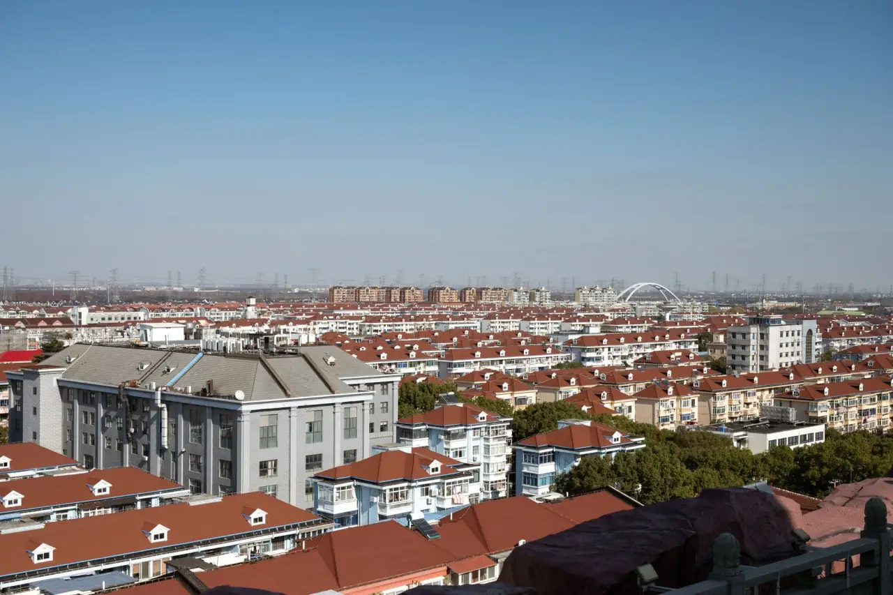 杭州明灯科技解析建筑亮化工程中LED洗墙灯与点光源的选型要点
