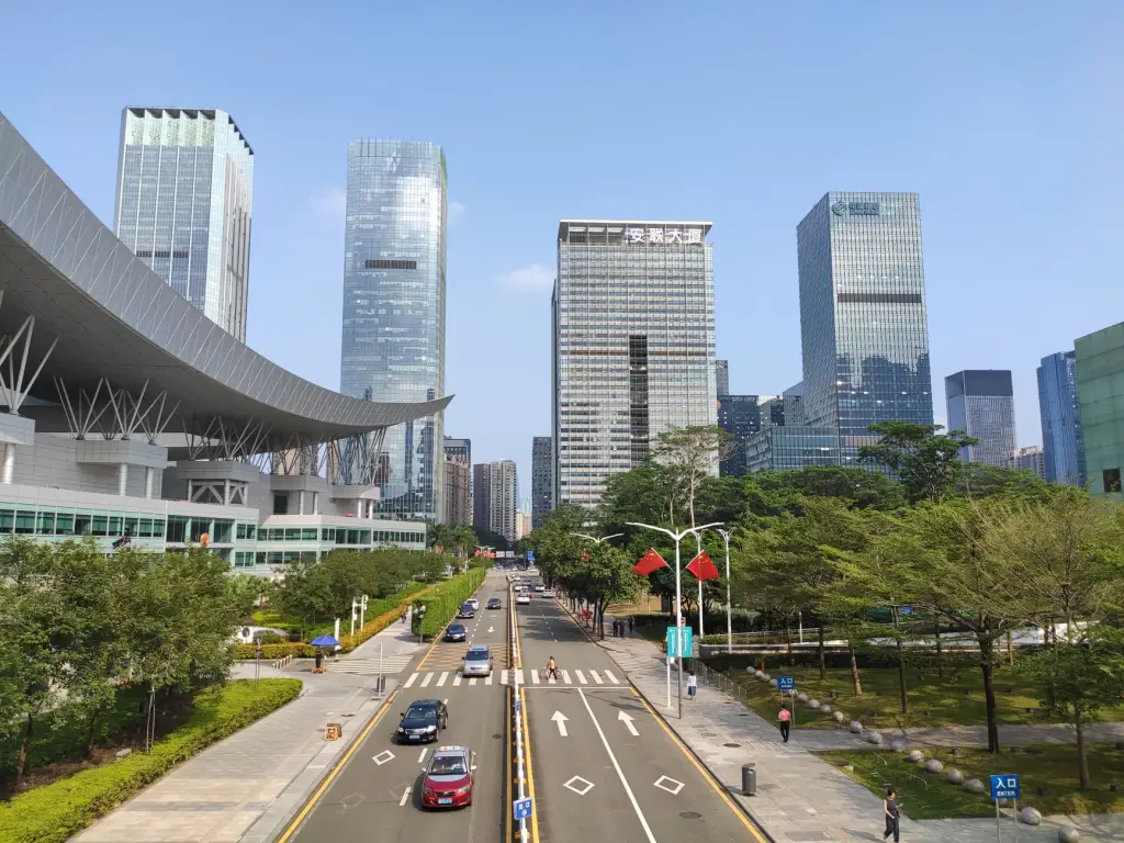 建筑亮化工程中LED洗墙灯与点光源的搭配选型要点