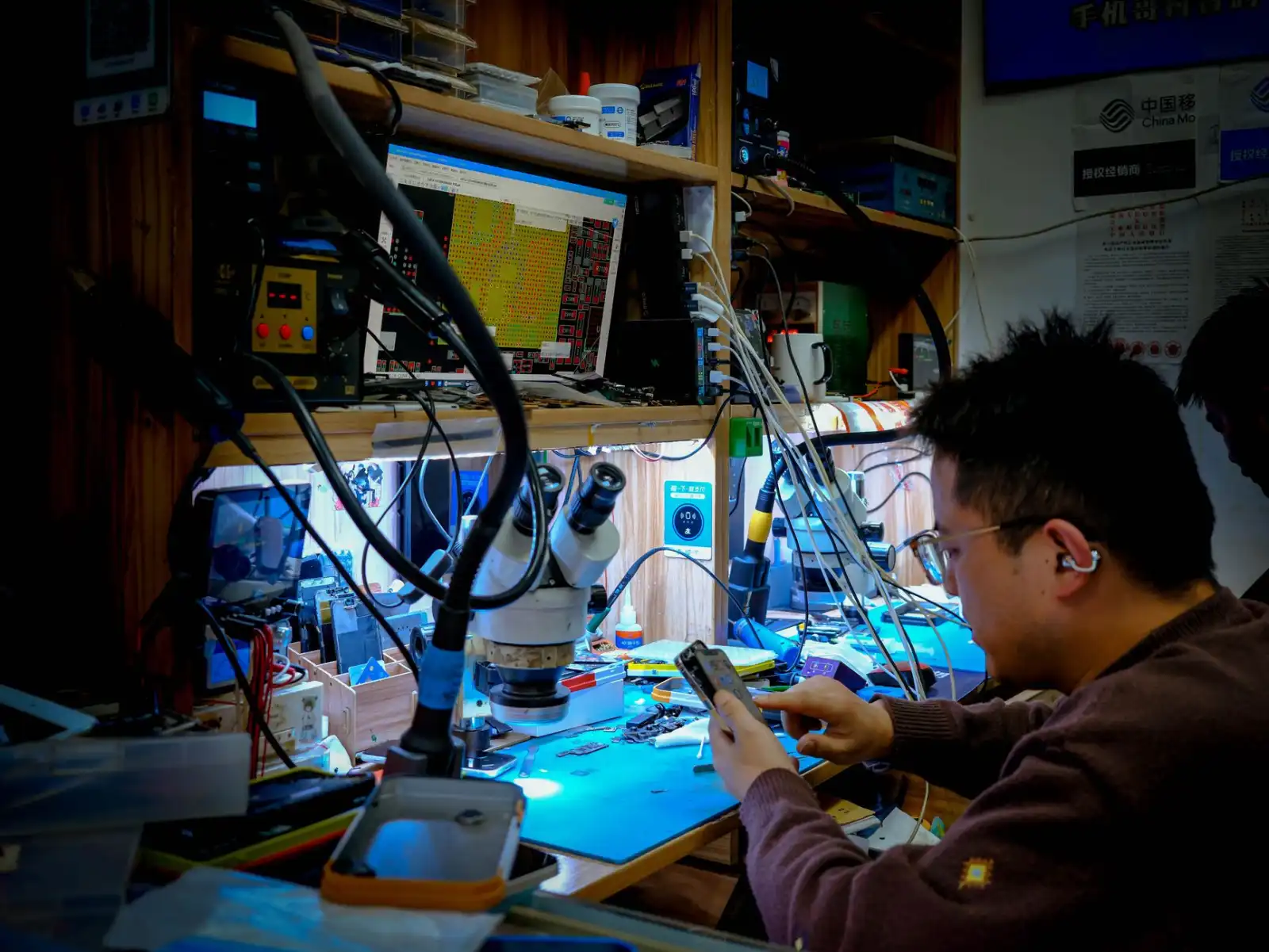 超高层建筑夜景照明设计要点与LED点光源应用方案