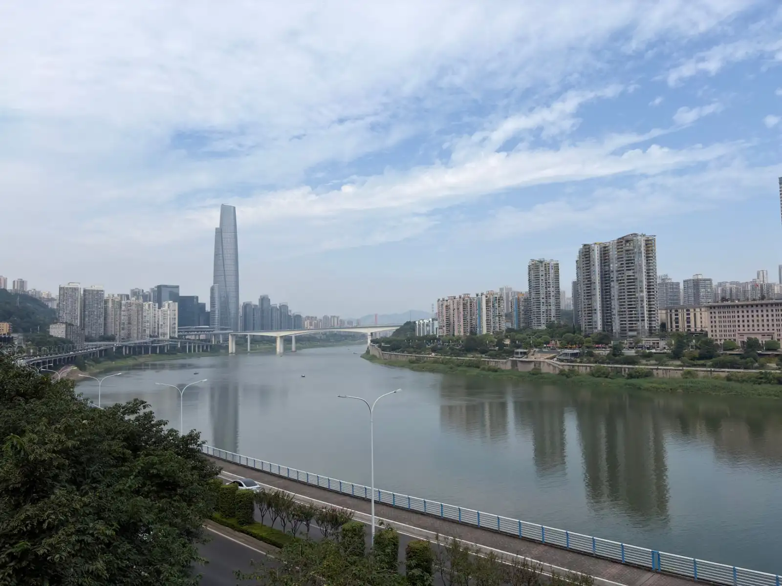 高层建筑夜景照明方案的电气设计与节能优化要点