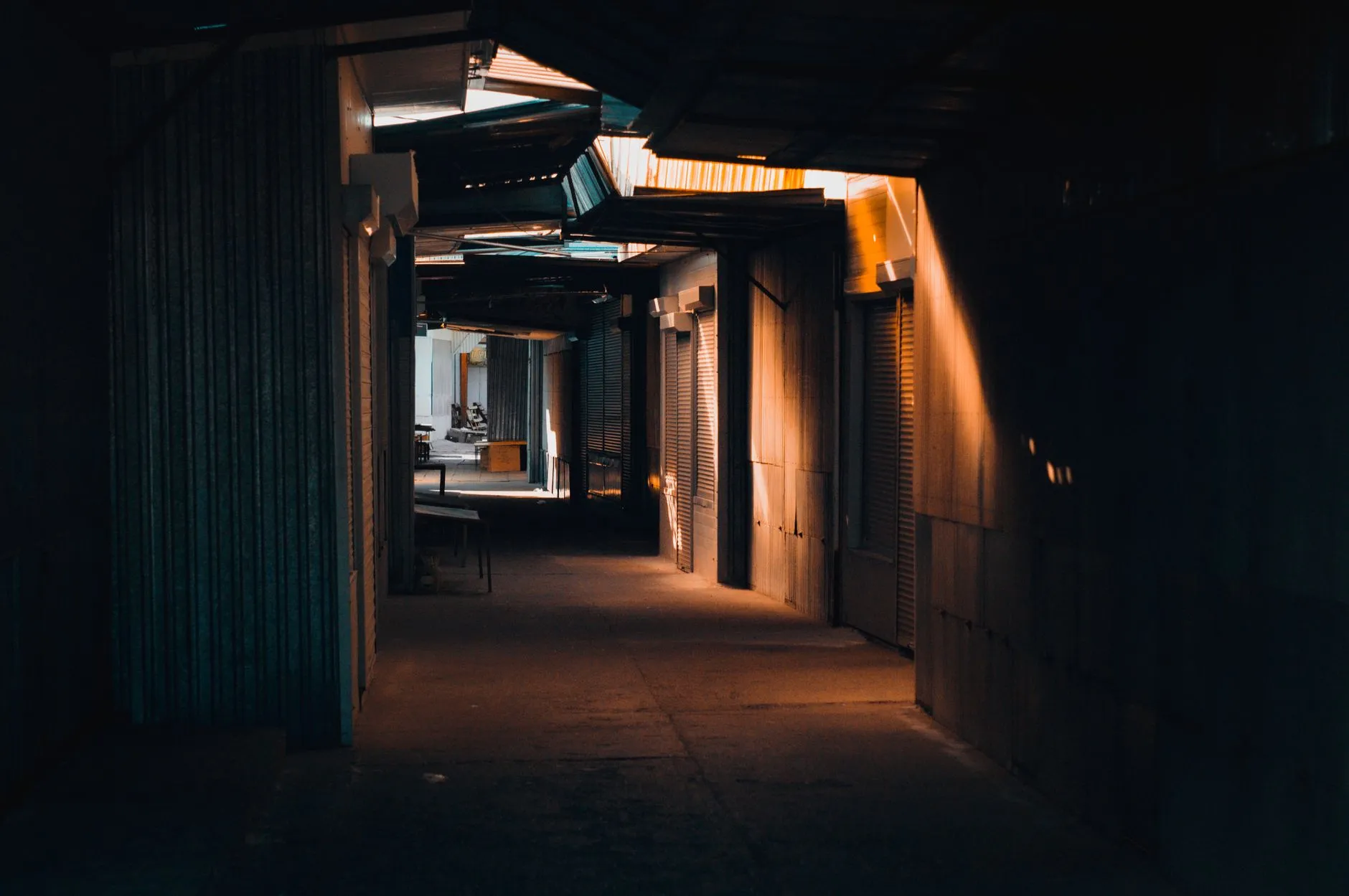 建筑夜景工程中LED洗墙灯与点光源的搭配方案
