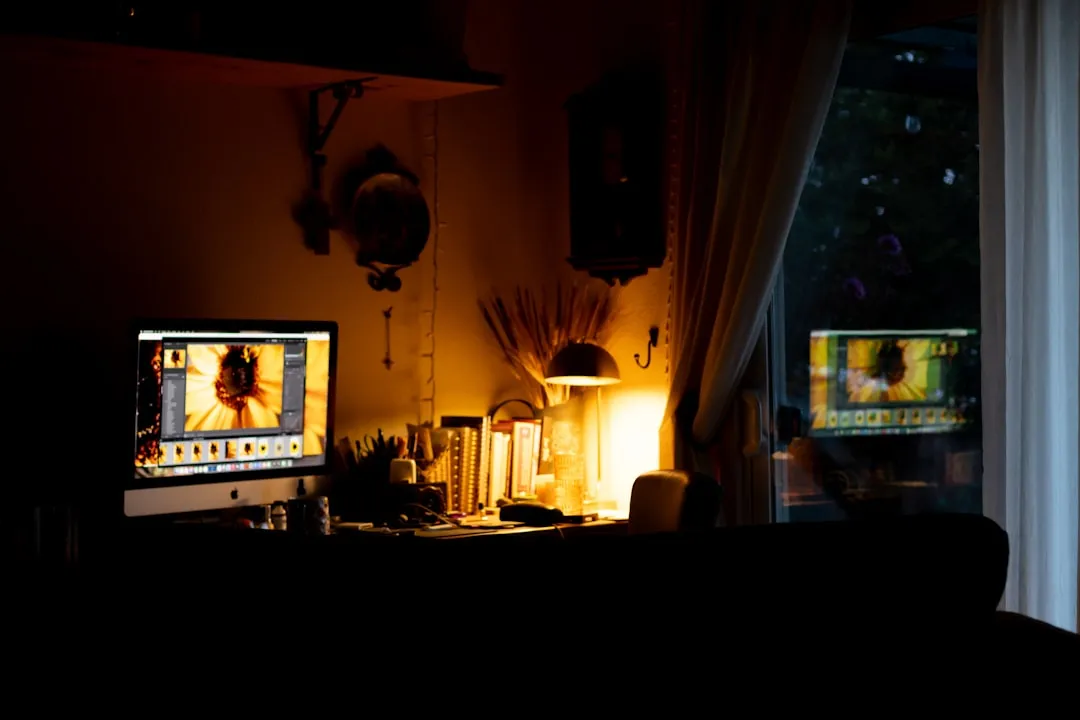 高层建筑夜景照明方案中LED洗墙灯选型与光效优化分析