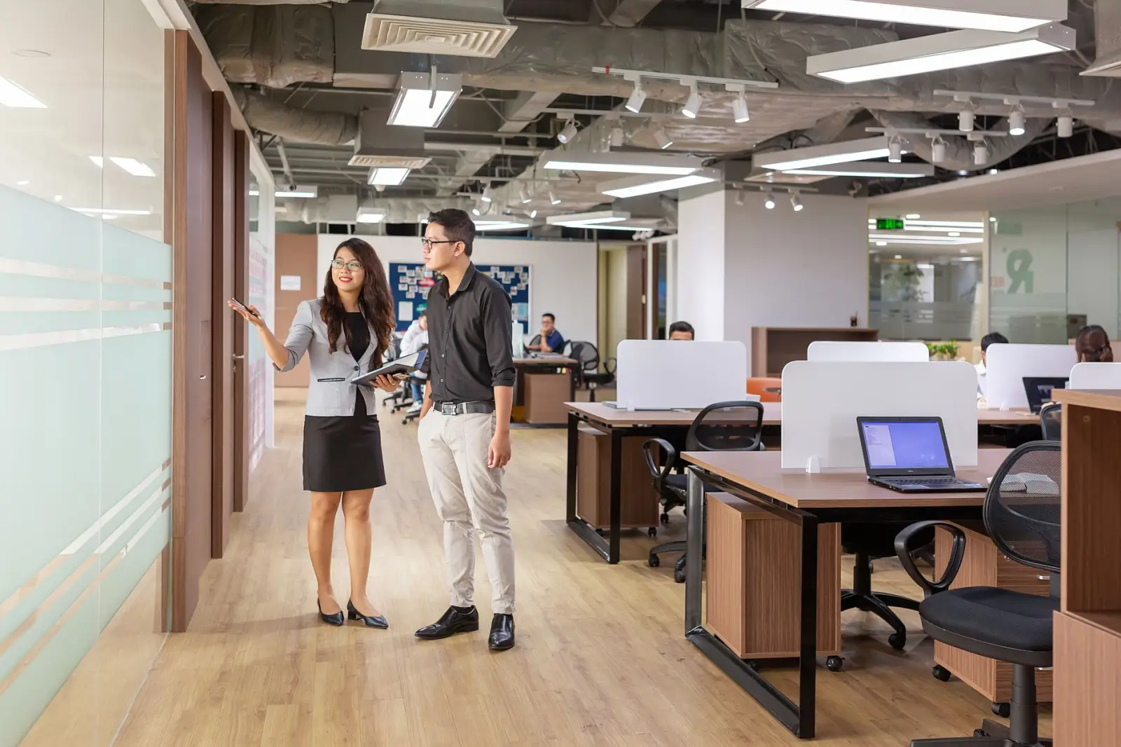 建筑亮化工程中LED洗墙灯与点光源的选型搭配指南