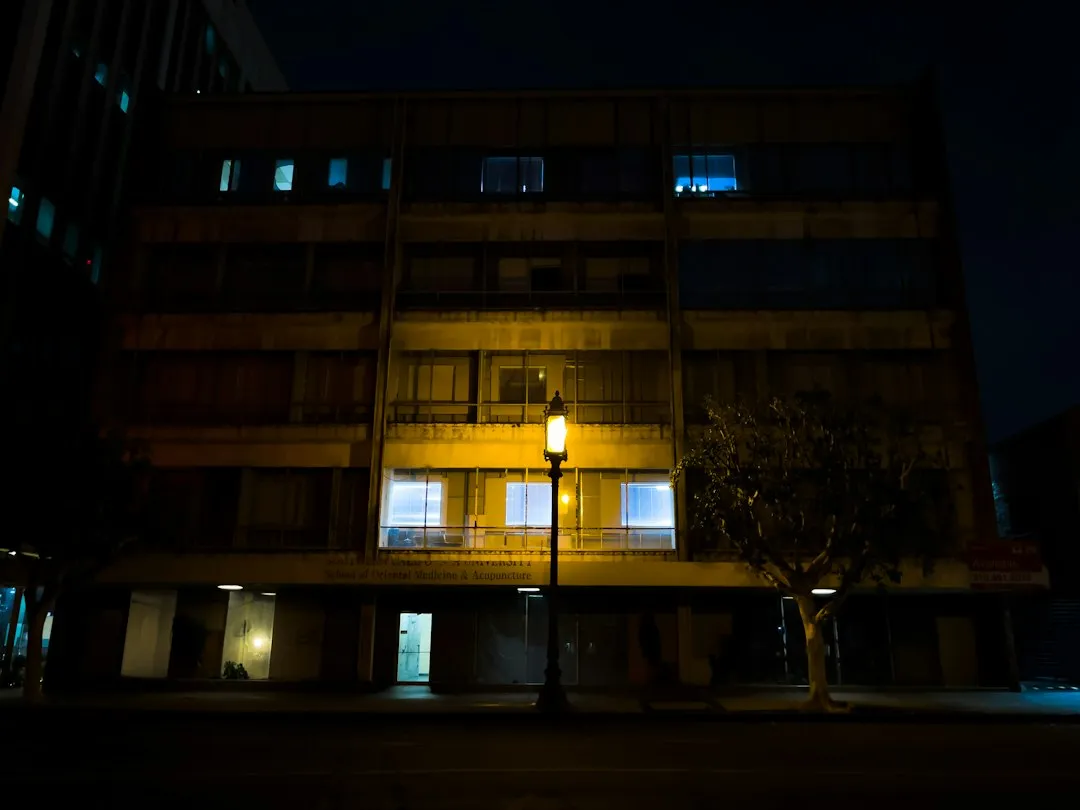 建筑亮化工程中LED洗墙灯与点光源的配光方案解析正文配图 2