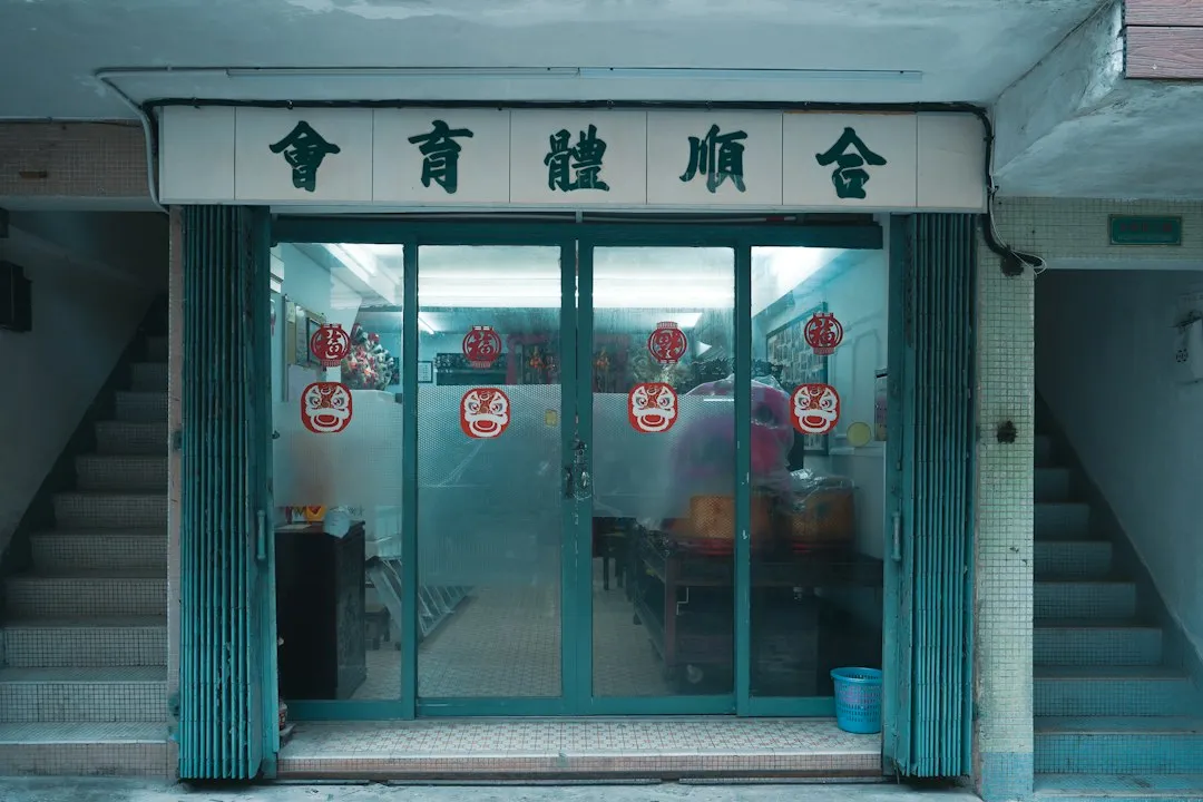 建筑亮化工程中LED洗墙灯与点光源的协同设计要点