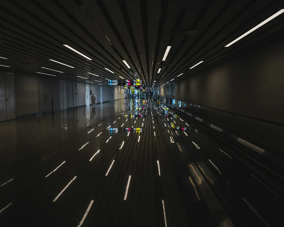 LED洗墙灯与点光源在建筑亮化工程中的选型对比