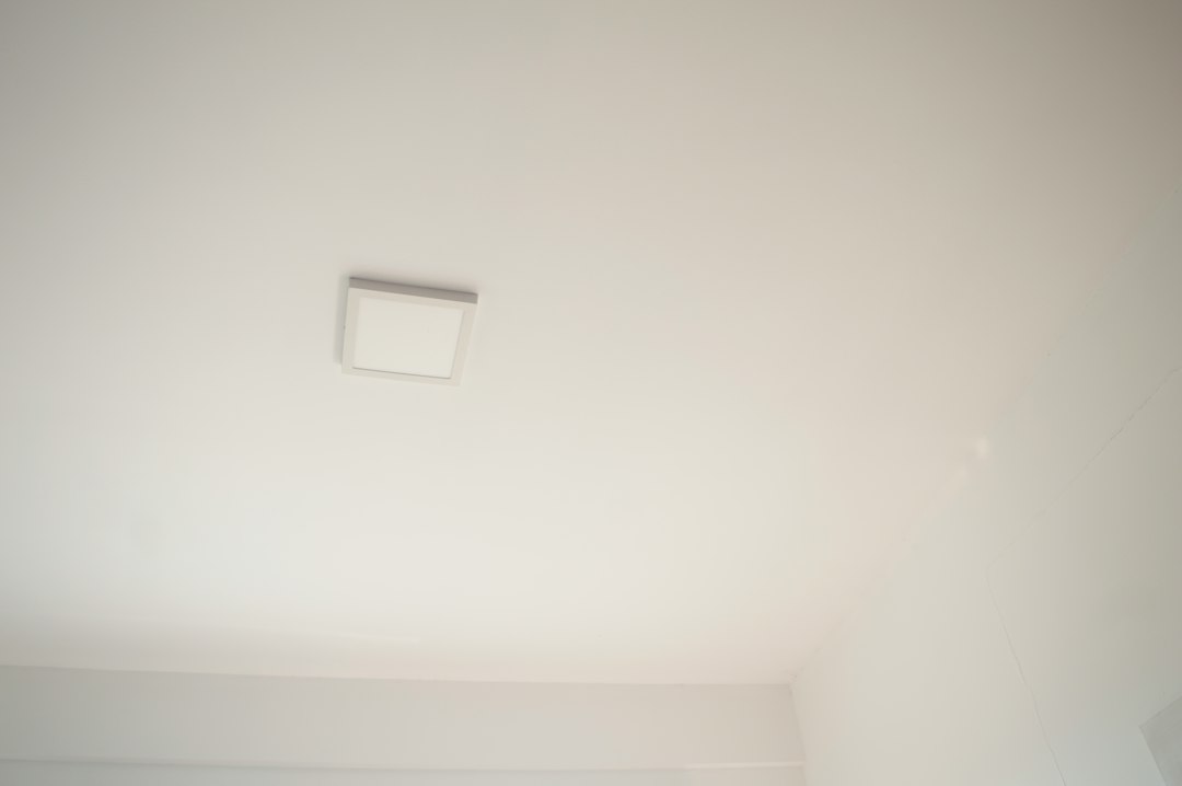 建筑亮化工程中LED点光源与洗墙灯协同应用技术解析
